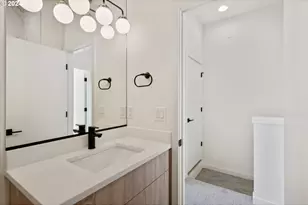809 N Failing St, Portland, OR 97227 - Photo 30