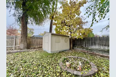885 W Duane Ave, Hermiston, OR 97838 - Photo 24