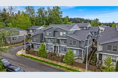 17346 SE Crossroads Ave, Happy Valley, OR 97086 - Photo 2