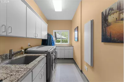 752 SW Regency Ter, Portland, OR 97225 - Photo 22