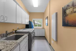 752 SW Regency Terrace, Portland, OR 97225 - Photo 22