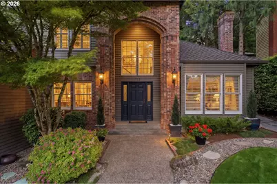 752 SW Regency Ter, Portland, OR 97225 - Photo 2
