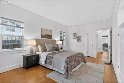 2311 NE Regents Dr, Portland, OR 97212 - Photo 14