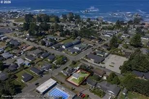 807 N 2nd St, Brookings, OR 97415 - Photo 28