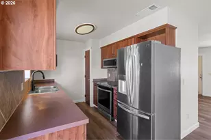 807 N 2nd St, Brookings, OR 97415 - Photo 10