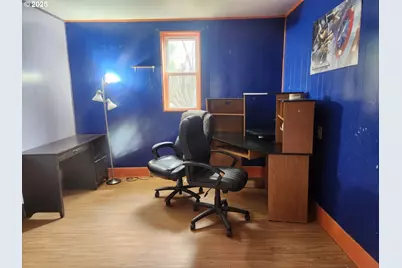 82 NW 3rd St, Ontario, OR 97914 - Photo 12