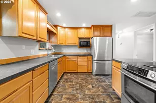 73968 Debast Rd, Rainier, OR 97048 - Photo 12