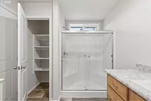 601 Helton St, Castle Rock, WA 98611 - Photo 24