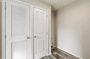 601 Helton St, Castle Rock, WA 98611 - Photo 18