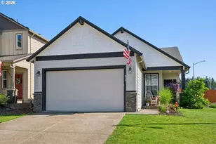 812 NE Trillium Dr, Estacada, OR 97023 - Photo 2