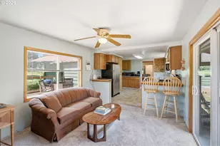 1109 Country Club Rd, Hood River, OR 97031 - Photo 18