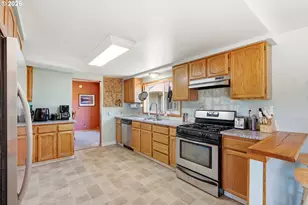 1109 Country Club Rd, Hood River, OR 97031 - Photo 14