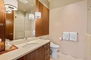 710 NW 13th Ave, Portland, OR 97209 - Photo 32