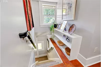 811 SW 58th Ave, Portland, OR 97221 - Photo 18