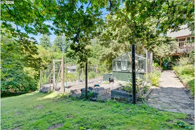 811 SW 58th Ave, Portland, OR 97221 - Photo 40