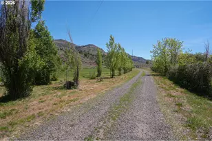 15682 Hwy 395, Lakeview, OR 97630 - Photo 2