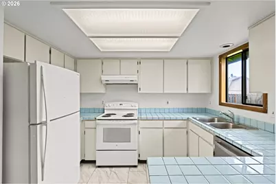 2120 S Dogwood St, Cornelius, OR 97113 - Photo 10