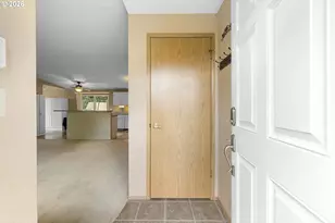 1837 SE Jo Ct, Milwaukie, OR 97267 - Photo 4