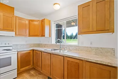 26977 Hammond Rd, Rainier, OR 97048 - Photo 8