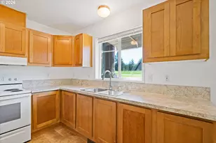 26977 Hammond Rd, Rainier, OR 97048 - Photo 8