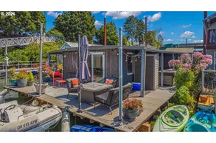 1633 N Jantzen Ave, Portland, OR 97217 - Photo 2