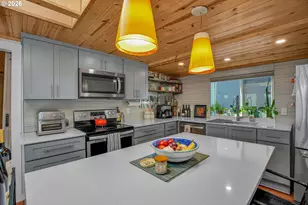 1633 N Jantzen Ave, Portland, OR 97217 - Photo 20