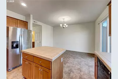 3133 SE Brookwood Ave, Hillsboro, OR 97123 - Photo 12