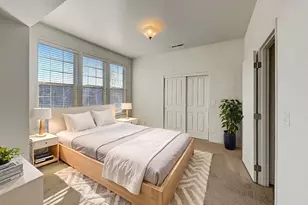 3133 SE Brookwood Ave, Hillsboro, OR 97123 - Photo 4