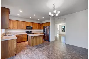 3133 SE Brookwood Ave, Hillsboro, OR 97123 - Photo 10