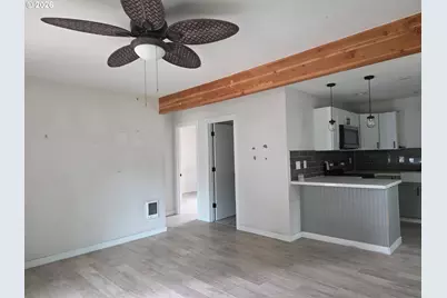 5711 SE 123rd Ave, Portland, OR 97236 - Photo 6