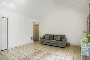 1215 del Sol Ct, Woodburn, OR 97071 - Photo 6