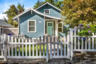 1119 5th St, Oregon City, OR 97045 - Photo 4