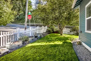 1119 5th St, Oregon City, OR 97045 - Photo 8