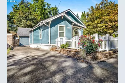 1119 5th St, Oregon City, OR 97045 - Photo 2