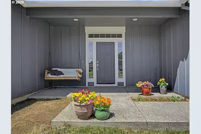 37501 Steelhead St, Sandy, OR 97055 - Photo 2