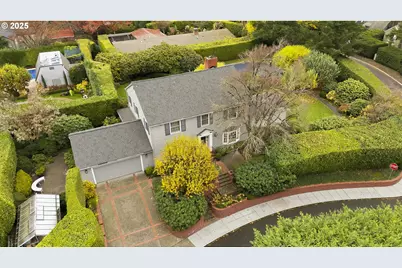 3484 SW Brentwood Dr, Portland, OR 97201 - Photo 2