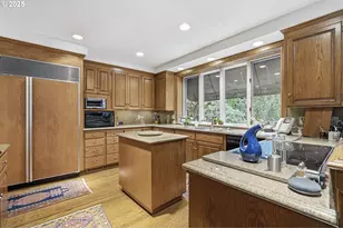 3484 SW Brentwood Dr, Portland, OR 97201 - Photo 18