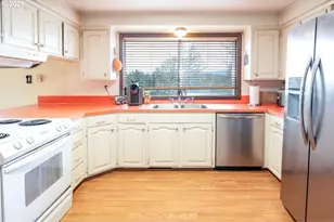 31514 Berlin Rd, Lebanon, OR 97355 - Photo 16