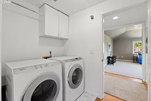 13090 Princeton Ct, Lake Oswego, OR 97035 - Photo 20