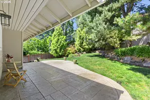 13090 Princeton Ct, Lake Oswego, OR 97035 - Photo 26