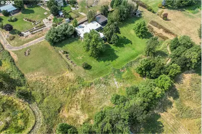 1041 Cannon Dr, Hood River, OR 97031 - Photo 44