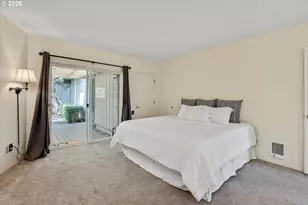 1041 Cannon Dr, Hood River, OR 97031 - Photo 16