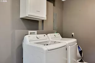 1041 Cannon Dr, Hood River, OR 97031 - Photo 28