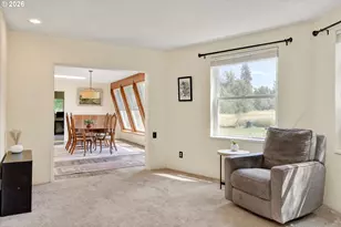 1041 Cannon Dr, Hood River, OR 97031 - Photo 14