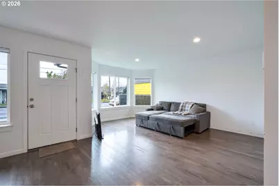 2213 10th St, Tillamook, OR 97141 - Photo 6