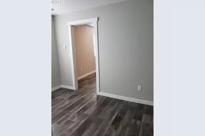 612 NE Santiam Blvd, Mill City, OR 97360 - Photo 8