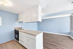 1313 Lincoln St, Eugene, OR 97401 - Photo 10