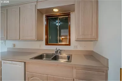 341 NE Cambridge Cir, Corvallis, OR 97330 - Photo 12