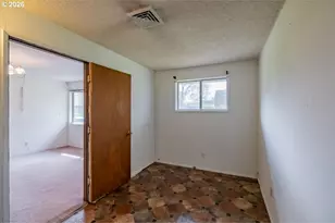 341 NE Cambridge Cir, Corvallis, OR 97330 - Photo 20
