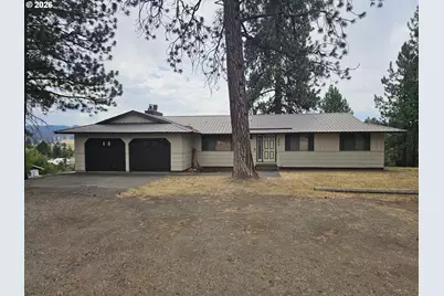 202 E Despain St, Ukiah, OR 97880 - Photo 2